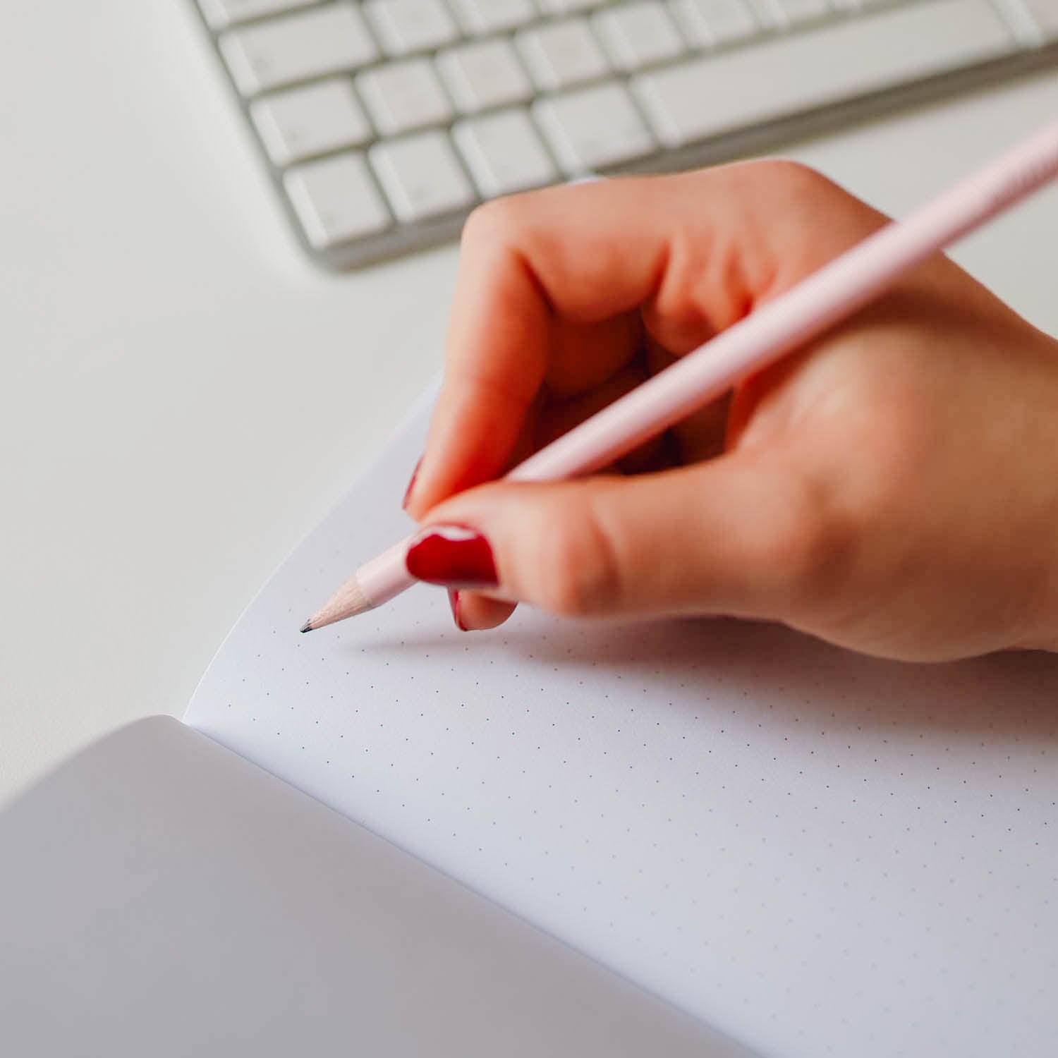 Notizheft A5 „Happy days ahead“, gepunktet