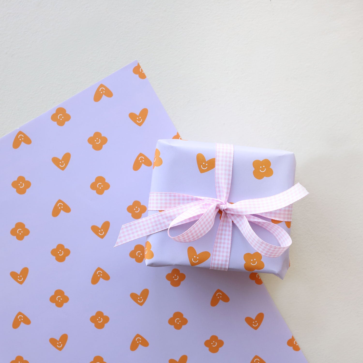 Geschenkpapier "Blume & Herz"