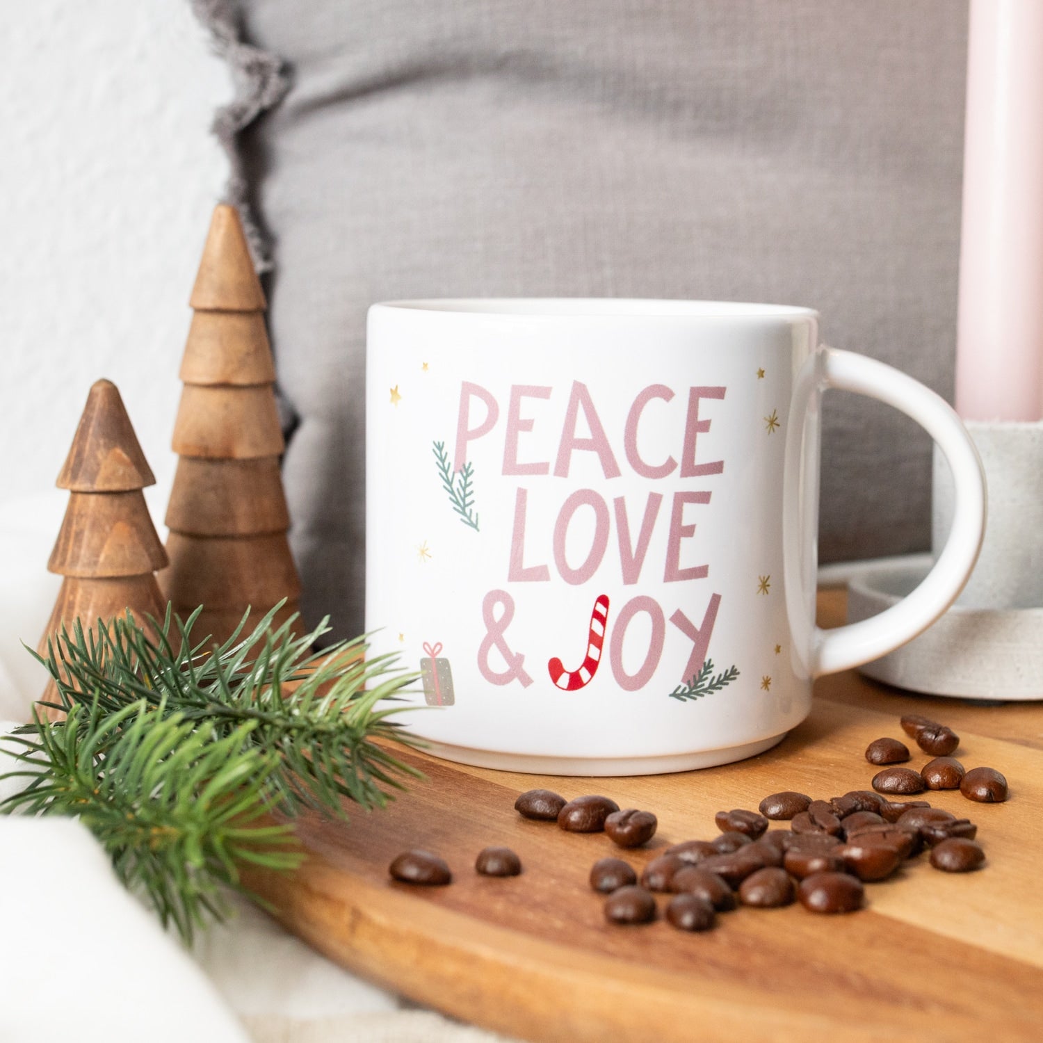 Jumbo-Tasse „Peace, Love & Joy“