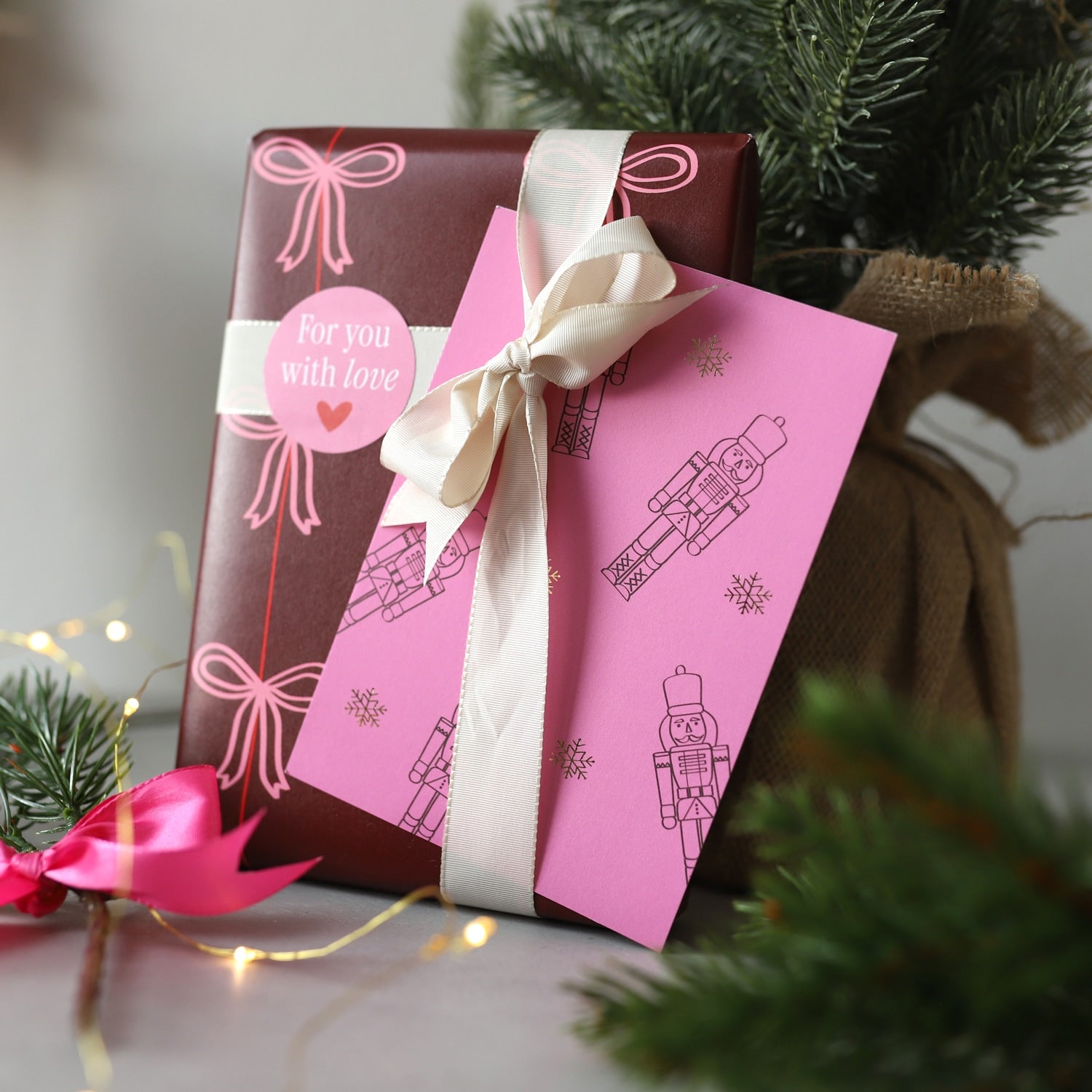 Postkarte „Nussknacker“ mit Gold